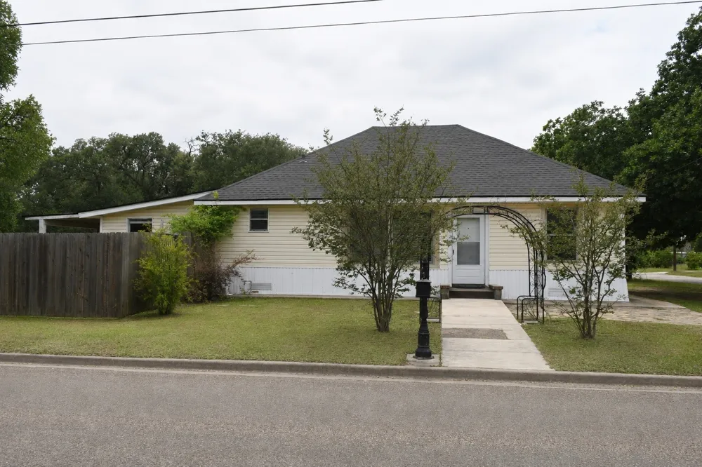 401 Powers Street Lacy Lakeview, TX 76705