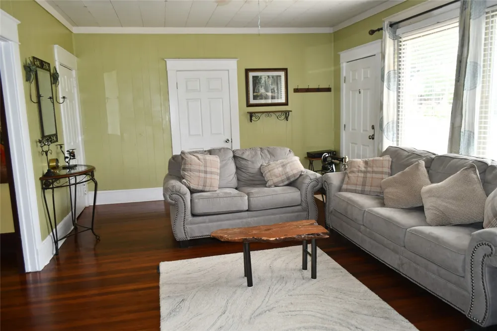 401 Powers Street Lacy Lakeview, TX 76705
