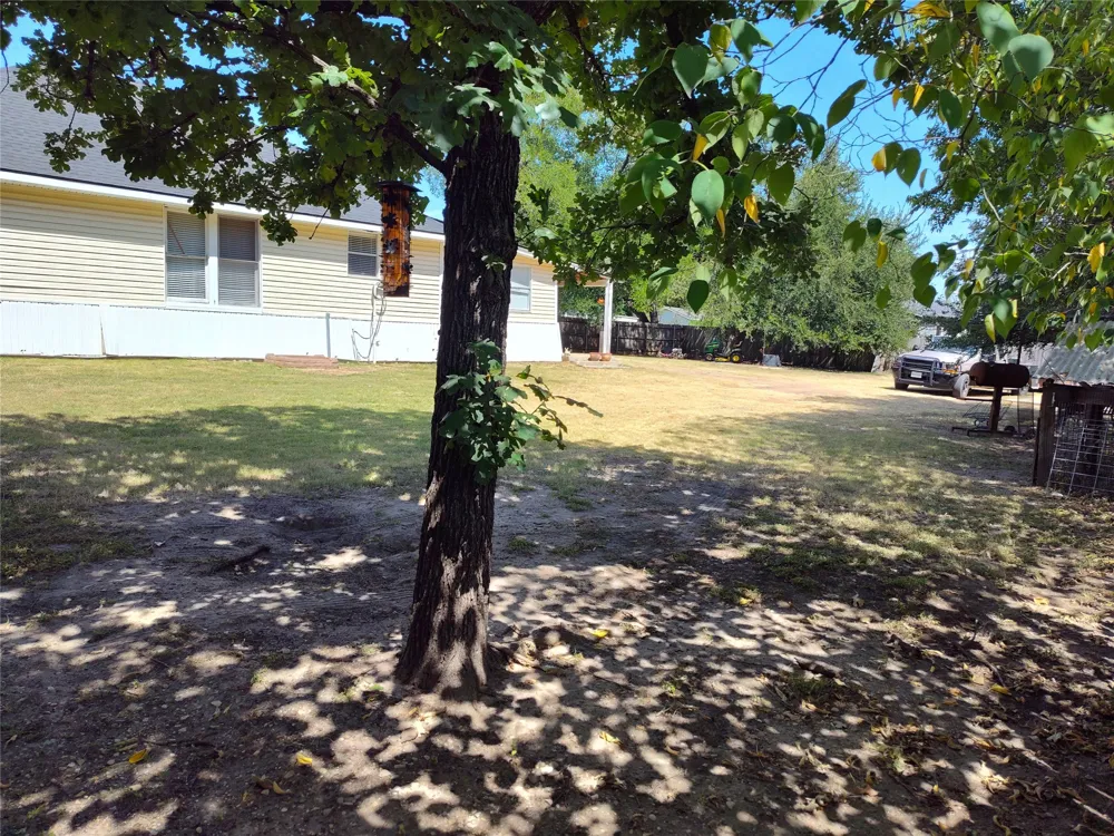 401 Powers Street Lacy Lakeview, TX 76705