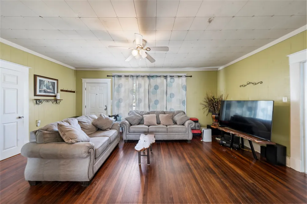 401 Powers Street Lacy Lakeview, TX 76705