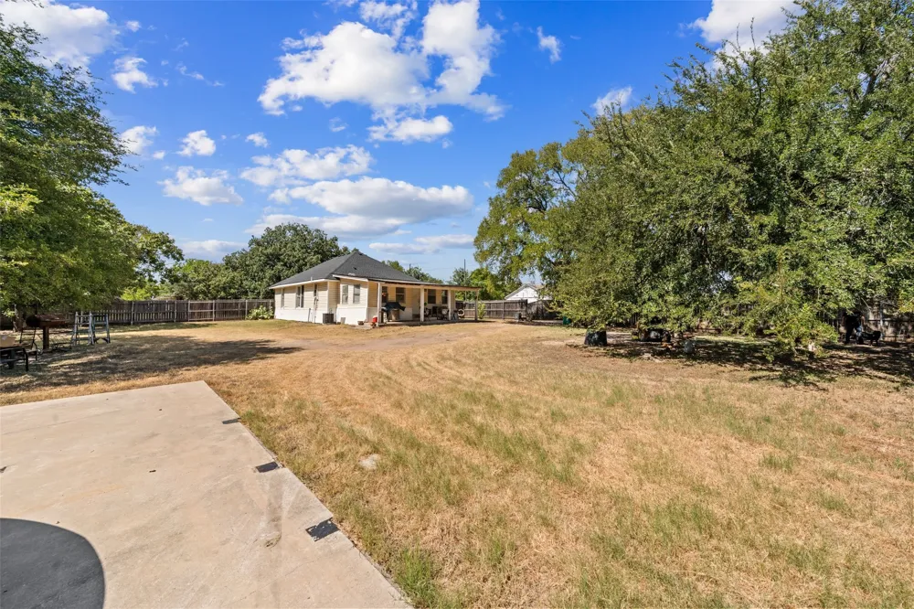 401 Powers Street Lacy Lakeview, TX 76705