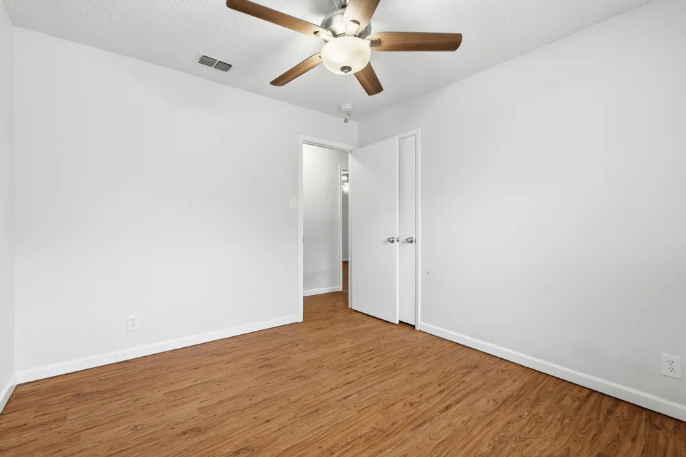 6536 Windrock Watauga, TX 76148