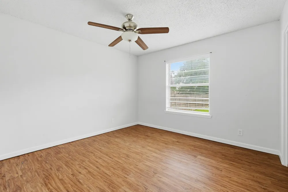 6536 Windrock Watauga, TX 76148