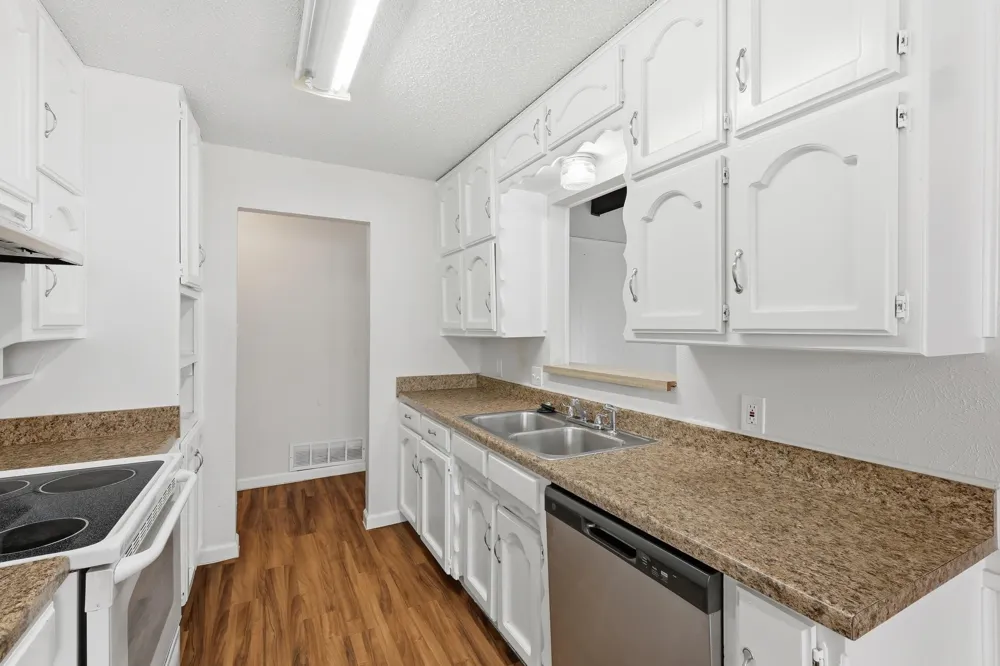 6536 Windrock Watauga, TX 76148