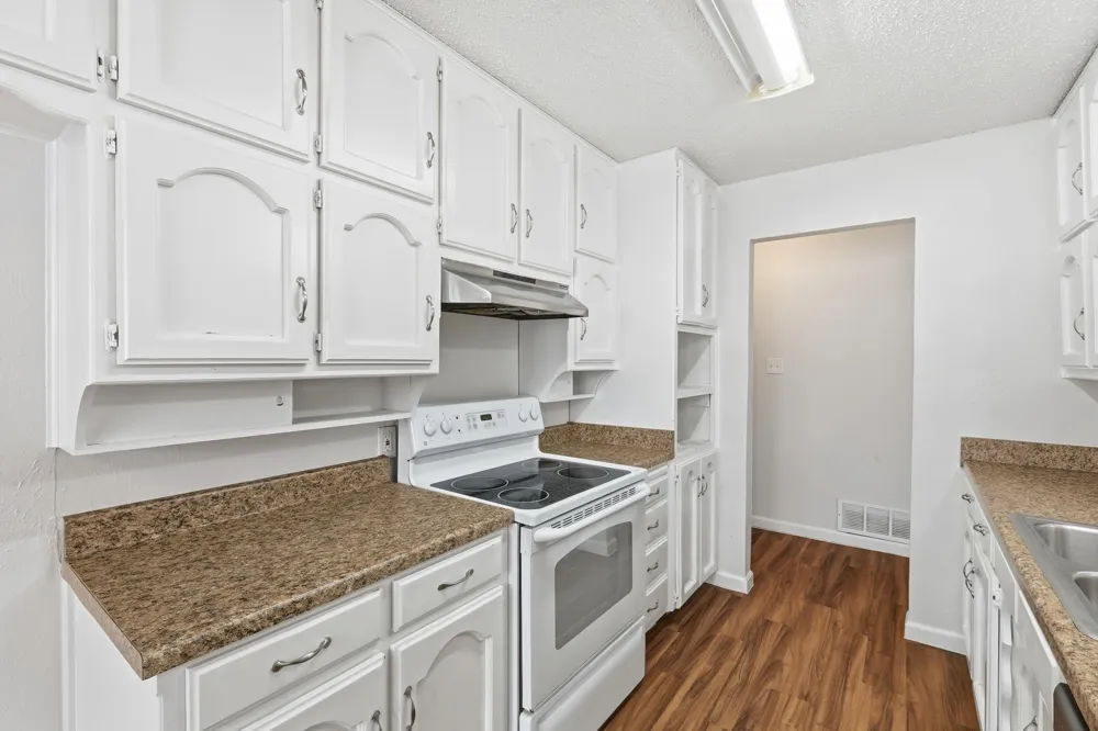 6536 Windrock Watauga, TX 76148