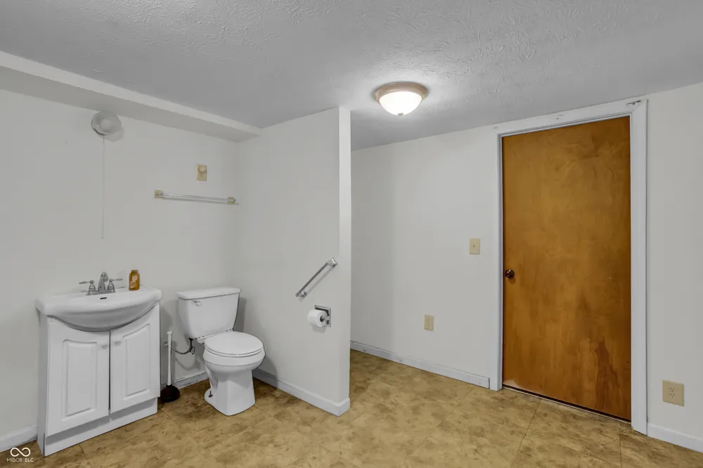 209 Long Street North Vernon, IN 47265