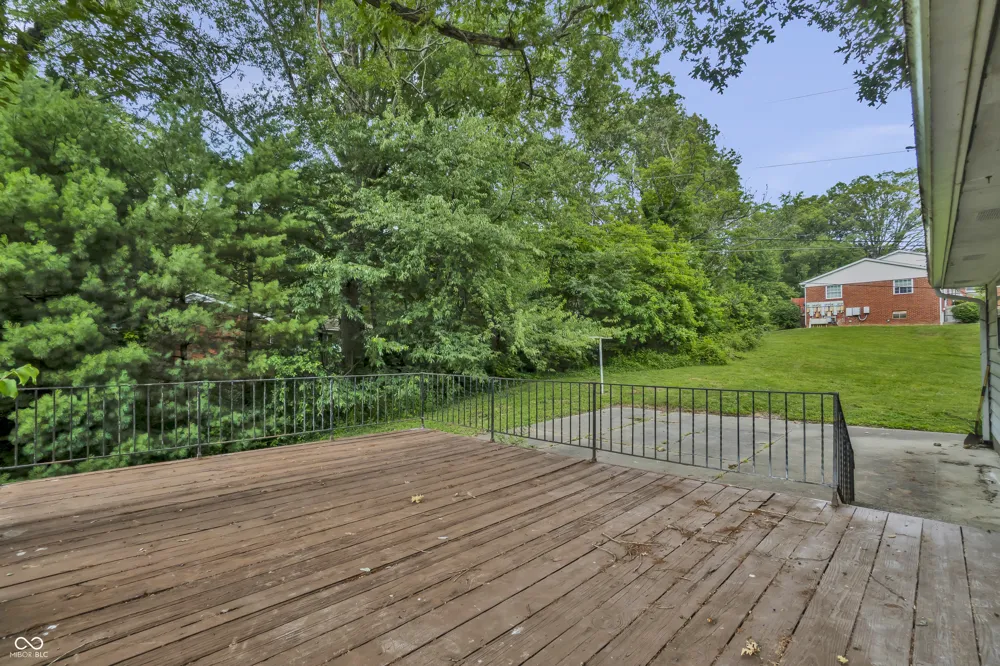 209 Long Street North Vernon, IN 47265