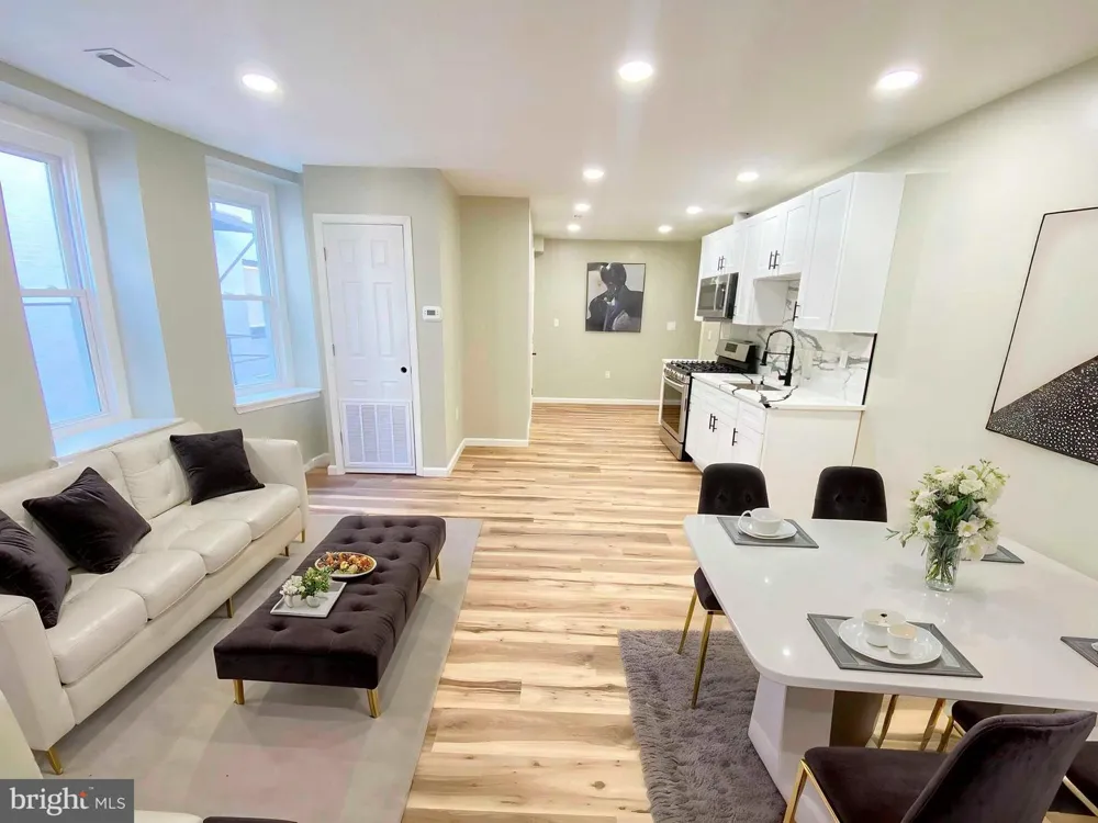 1426 W ROCKLAND STREET #2ND FL Philadelphia, PA 19141