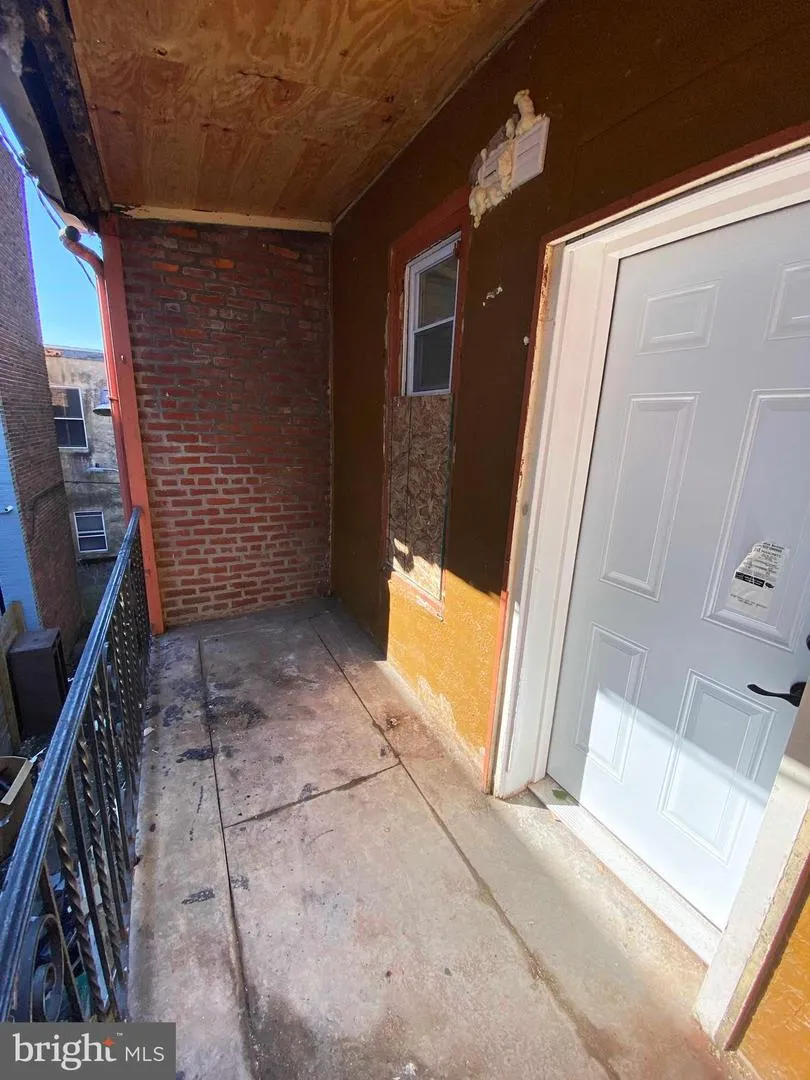 1426 W ROCKLAND STREET #2ND FL Philadelphia, PA 19141