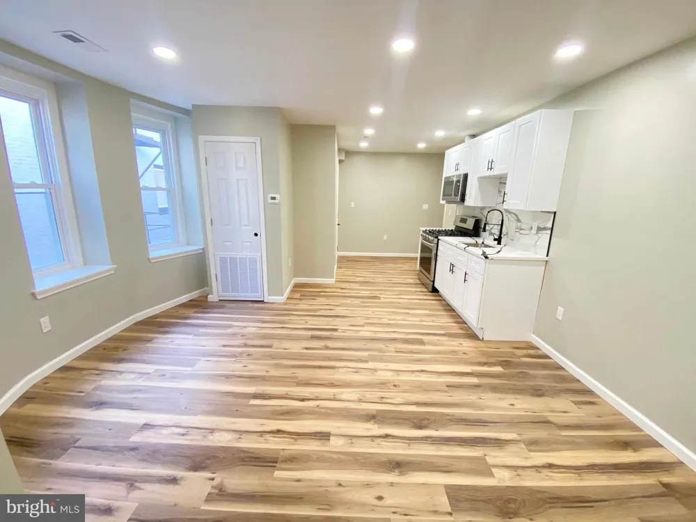 1426 W ROCKLAND STREET #2ND FL Philadelphia, PA 19141