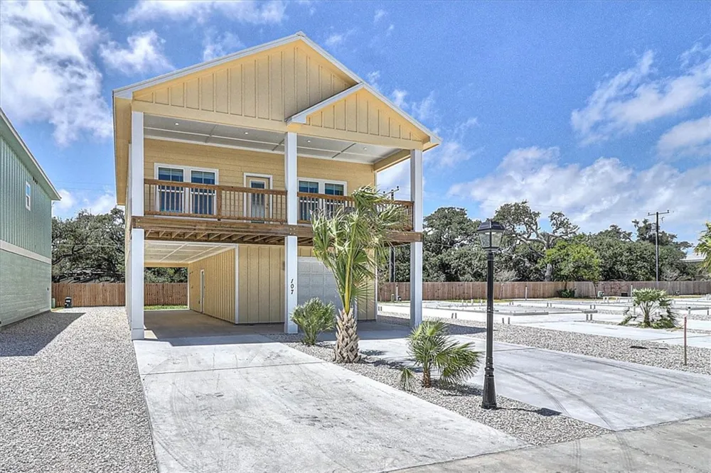 107 Seven Palms Drive Fulton, TX 78358
