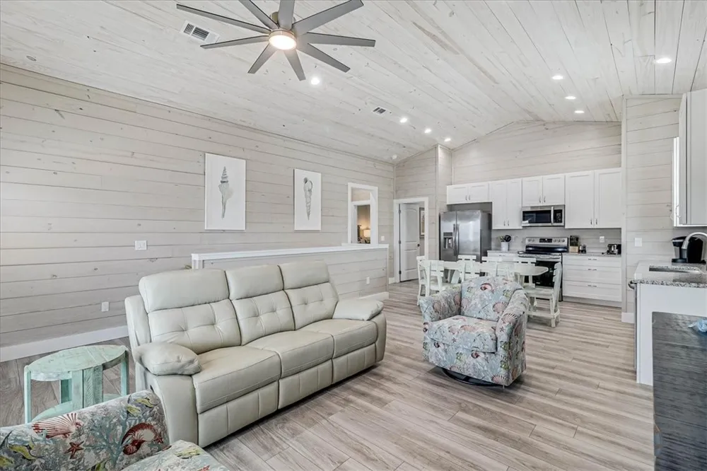 107 Seven Palms Drive Fulton, TX 78358