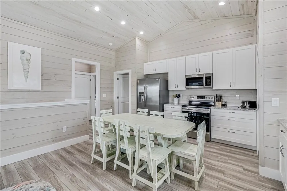 107 Seven Palms Drive Fulton, TX 78358