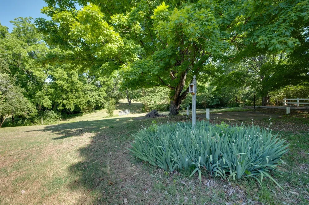 651 Old Lebanon Dirt Rd Hermitage, TN 37076