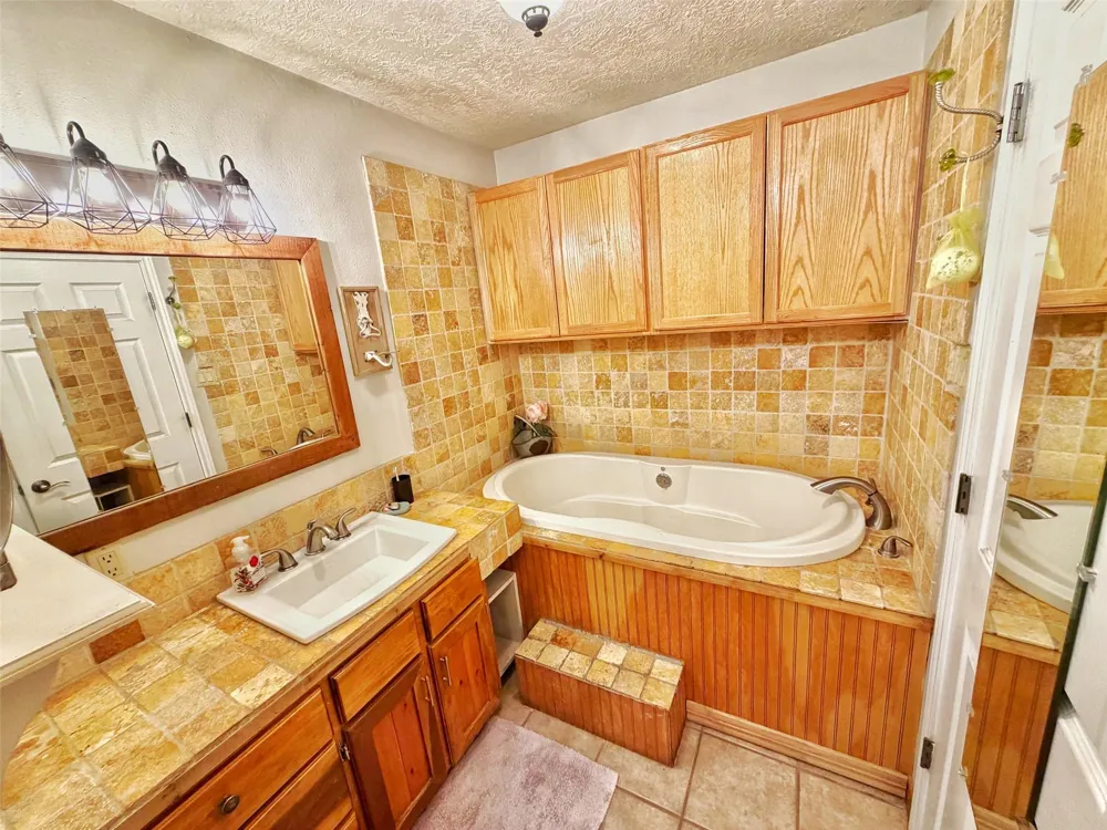 6488 Fm 39 S Marquez, TX 77865