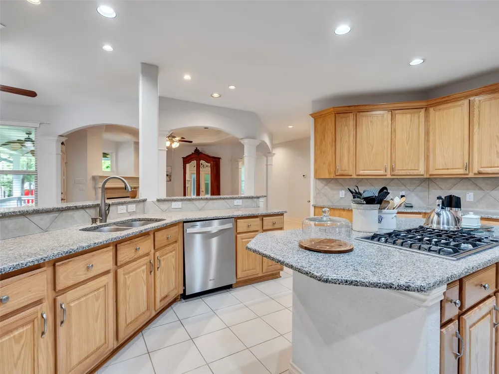 9058 Amelia Drive Anderson, TX 77830