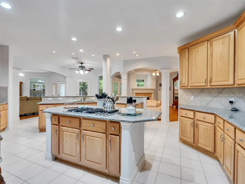 9058 Amelia Drive Anderson, TX 77830