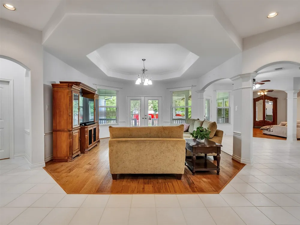 9058 Amelia Drive Anderson, TX 77830