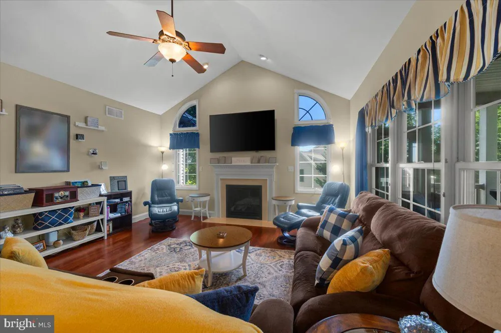 4736 CHATHAM WAY Harrisburg, PA 17110