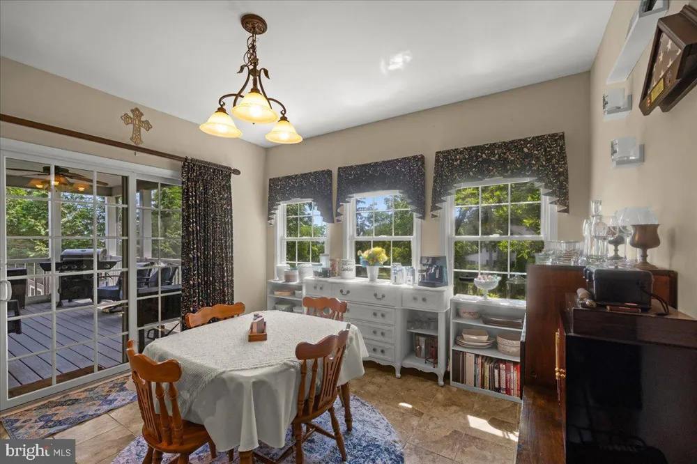 4736 CHATHAM WAY Harrisburg, PA 17110