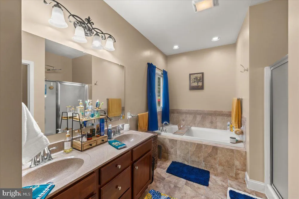 4736 CHATHAM WAY Harrisburg, PA 17110