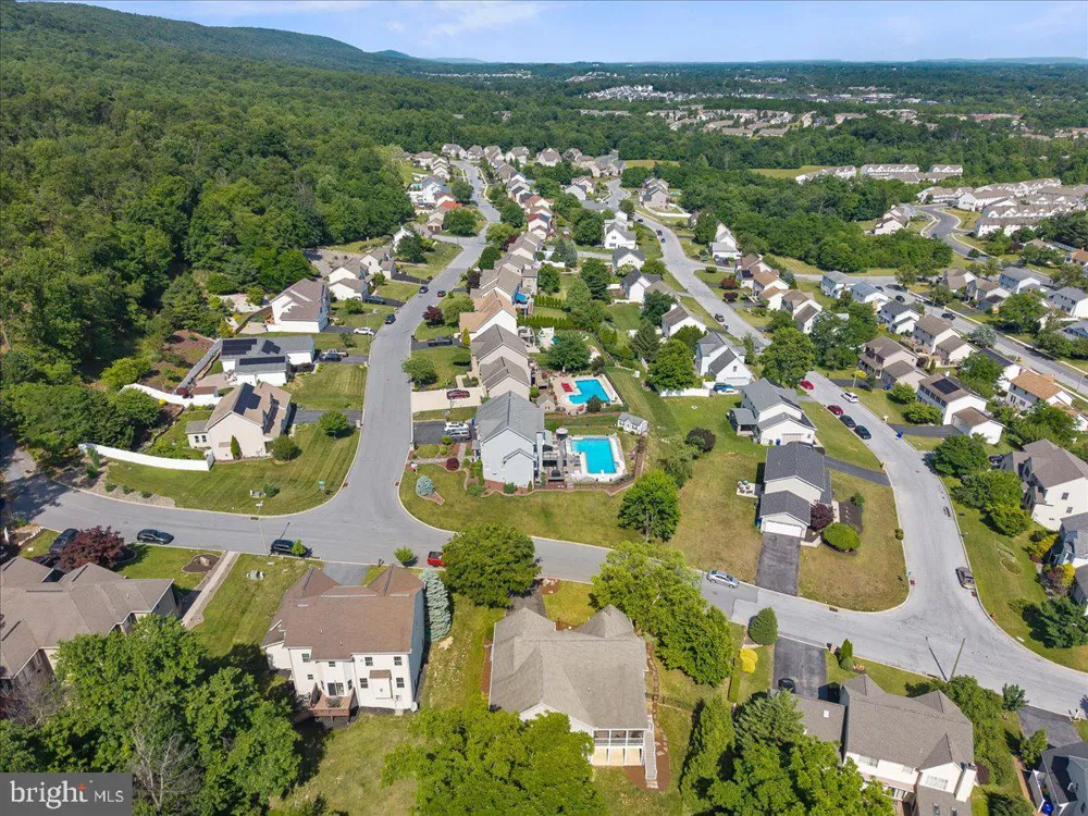 4736 CHATHAM WAY Harrisburg, PA 17110