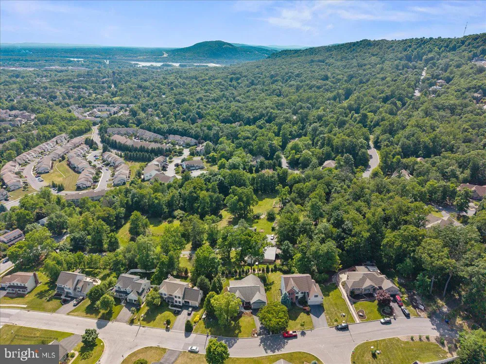4736 CHATHAM WAY Harrisburg, PA 17110