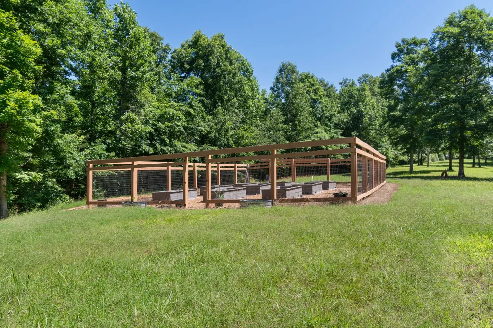 7855 Barnhill Rd Primm Springs, TN 38476