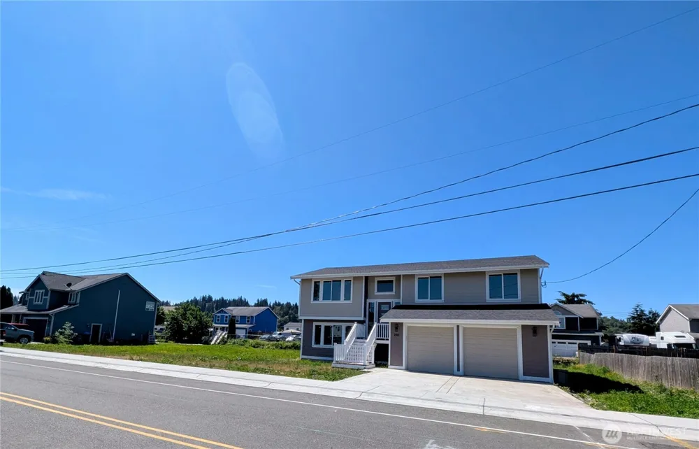 201 Stanley Avenue Algona, WA 98001