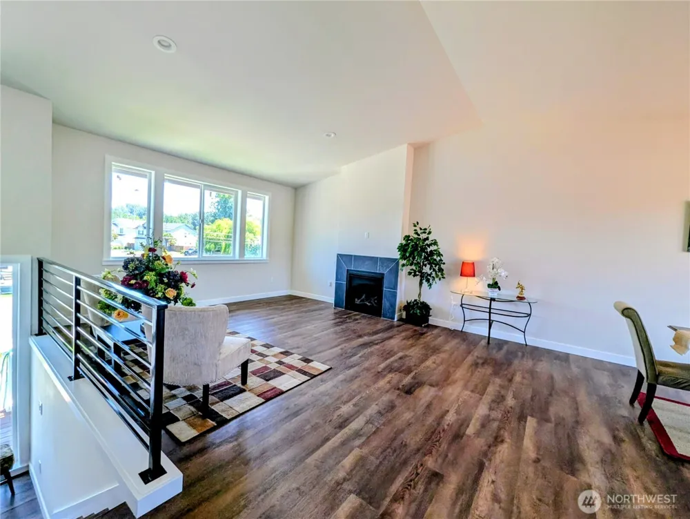 201 Stanley Avenue Algona, WA 98001