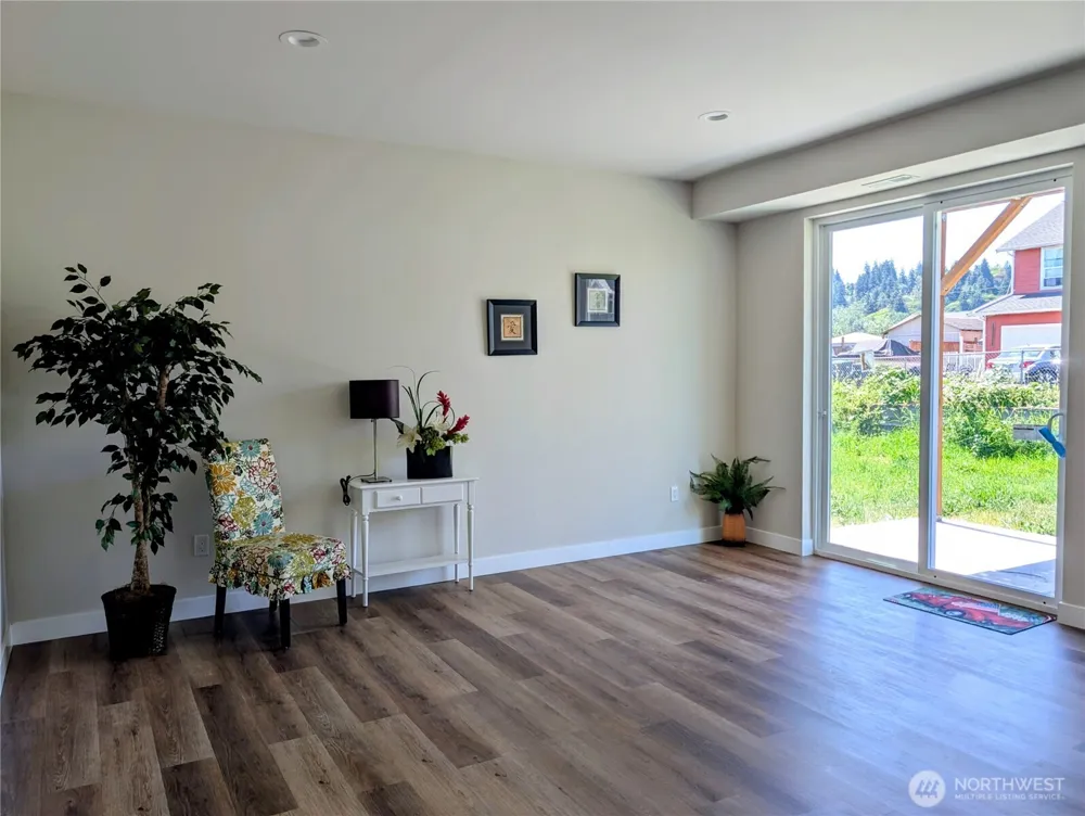 201 Stanley Avenue Algona, WA 98001