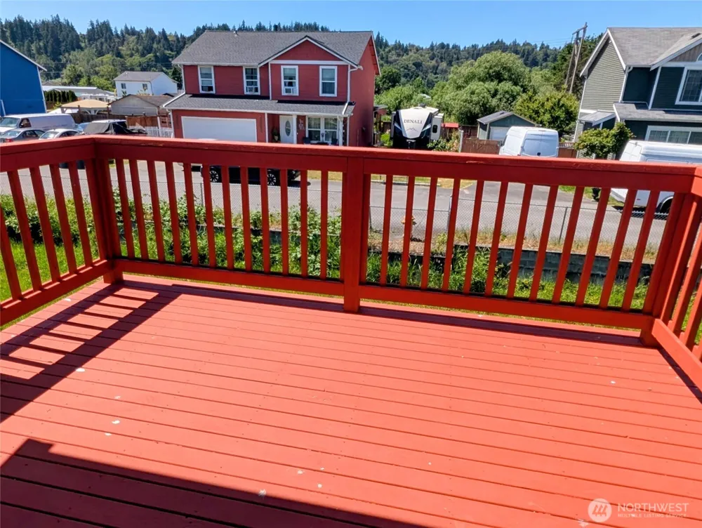 201 Stanley Avenue Algona, WA 98001