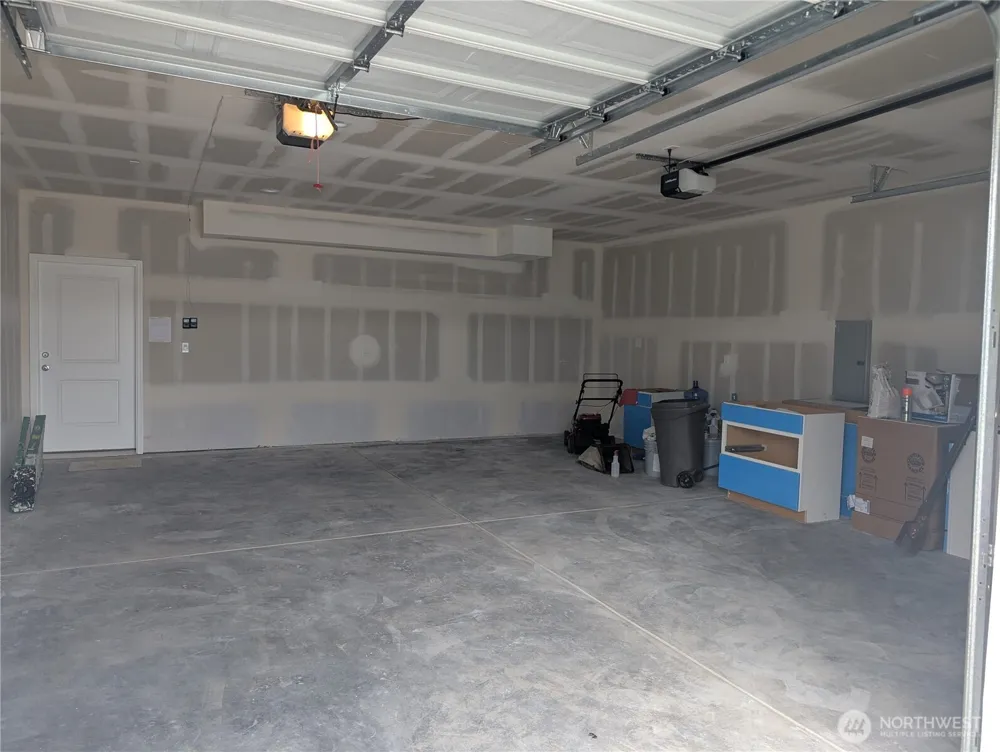 201 Stanley Avenue Algona, WA 98001