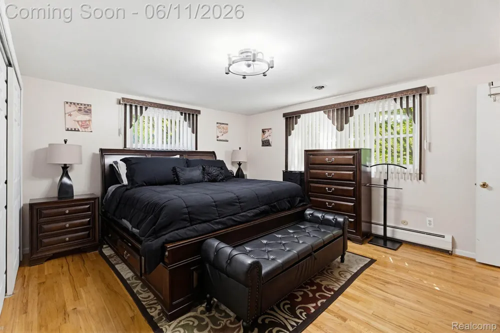 36521 Gloucester Drive Clinton Charter Township, MI 48035