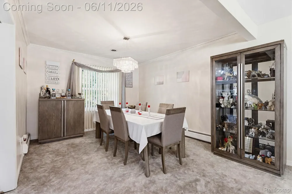 36521 Gloucester Drive Clinton Charter Township, MI 48035