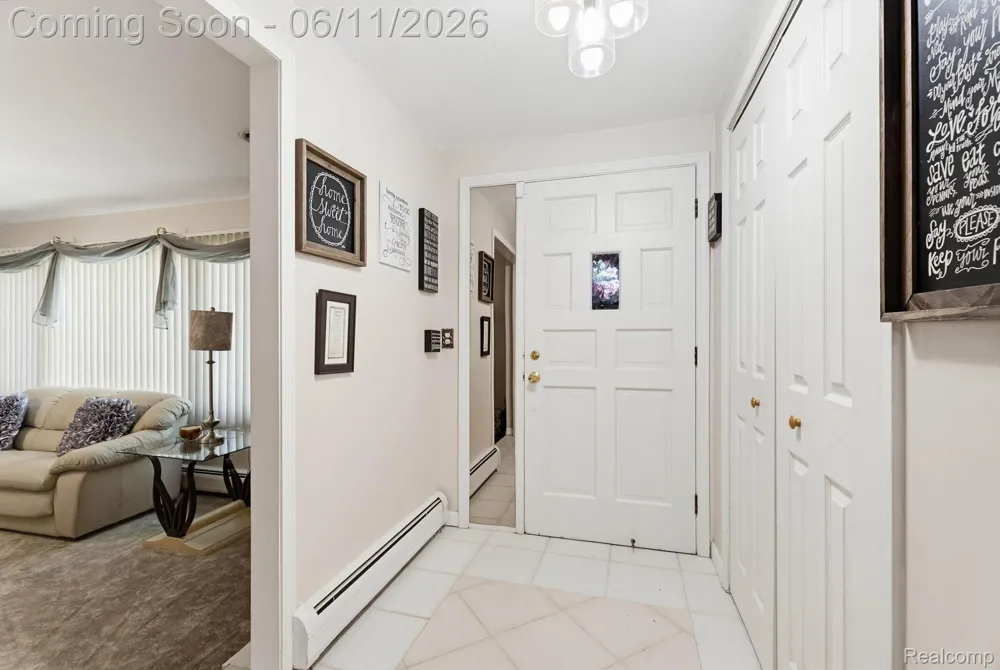 36521 Gloucester Drive Clinton Charter Township, MI 48035