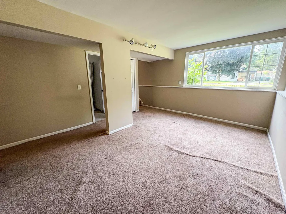 343 Beach Street Mt Morris City, MI 48458