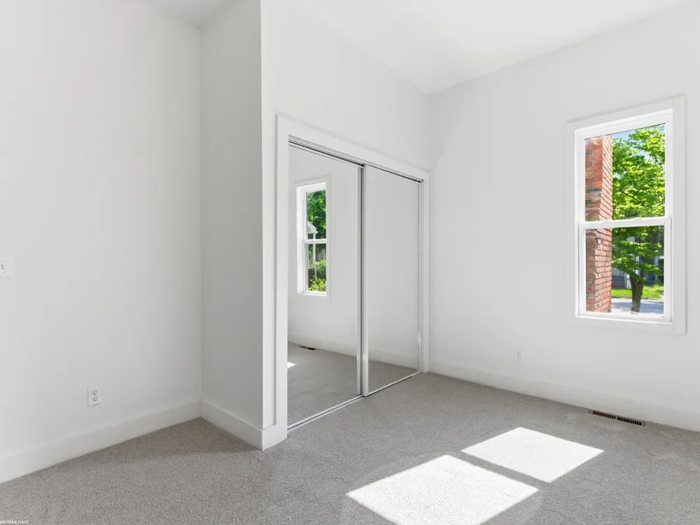 2519 Walnut Street Port Huron City, MI 48060