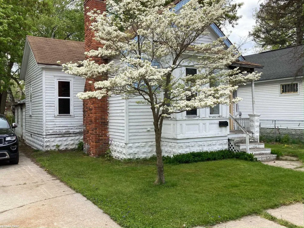 2519 Walnut Street Port Huron City, MI 48060