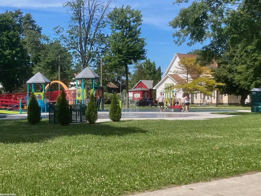 2519 Walnut Street Port Huron City, MI 48060