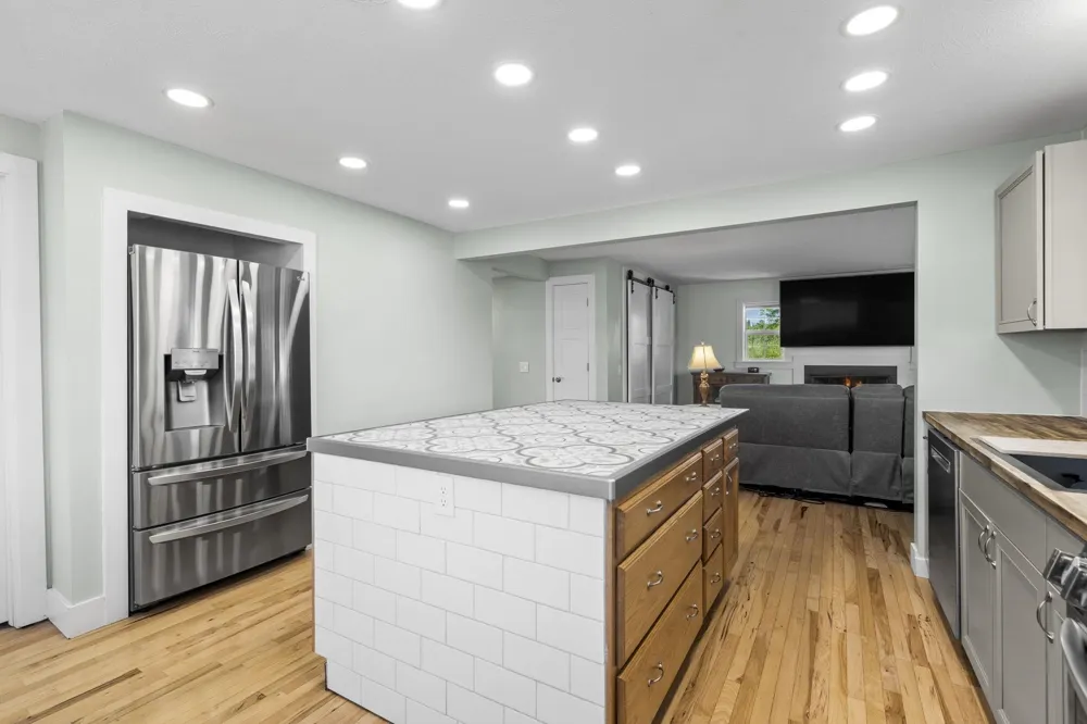 14792 Peninsula Drive Peninsula Township, MI 49686