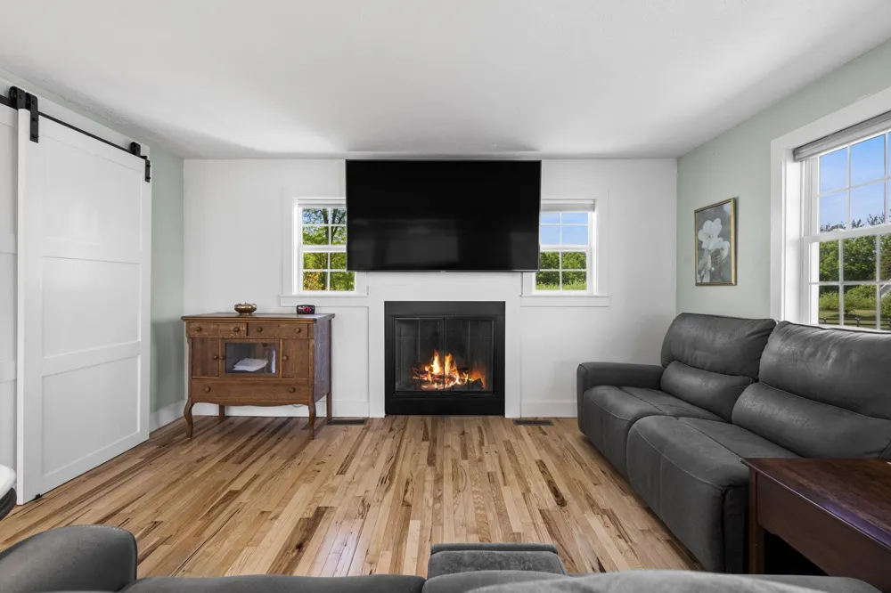 14792 Peninsula Drive Peninsula Township, MI 49686