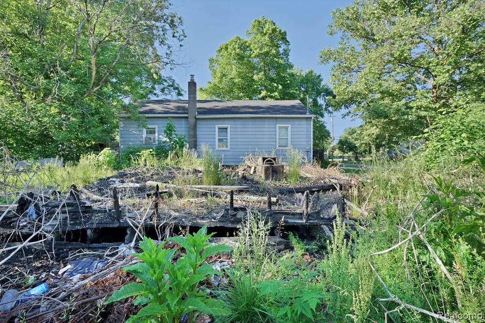4201 Brunswick Avenue Flint City, MI 48507