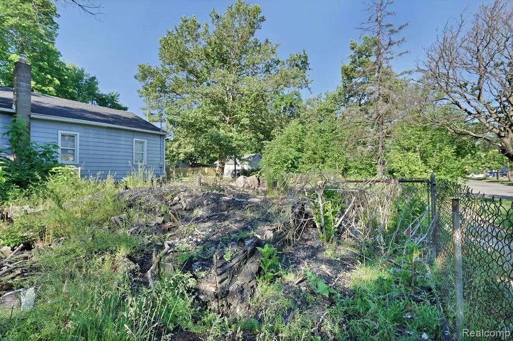 4201 Brunswick Avenue Flint City, MI 48507