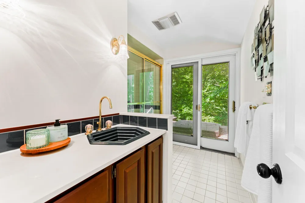 5175 Dixboro Road Northfield Township, MI 48105