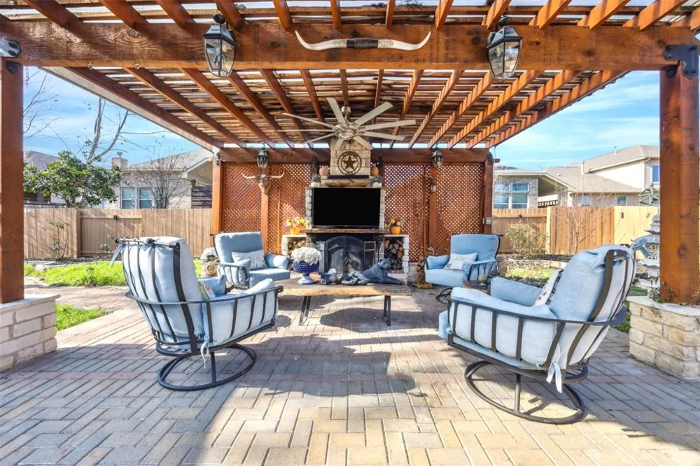 4215 Windberry Court Round Rock, TX 78665