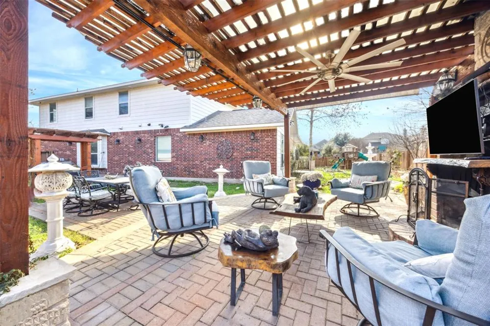 4215 Windberry Court Round Rock, TX 78665