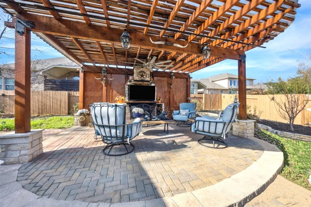 4215 Windberry Court Round Rock, TX 78665