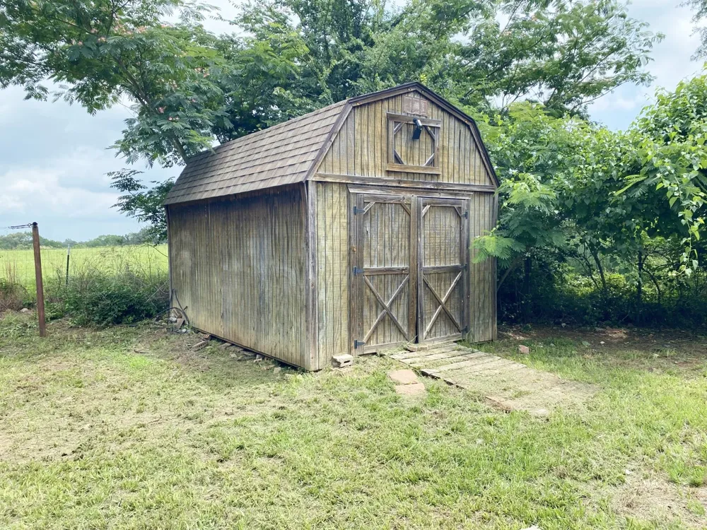409 CR 3060 Mt Pleasant, TX 75455