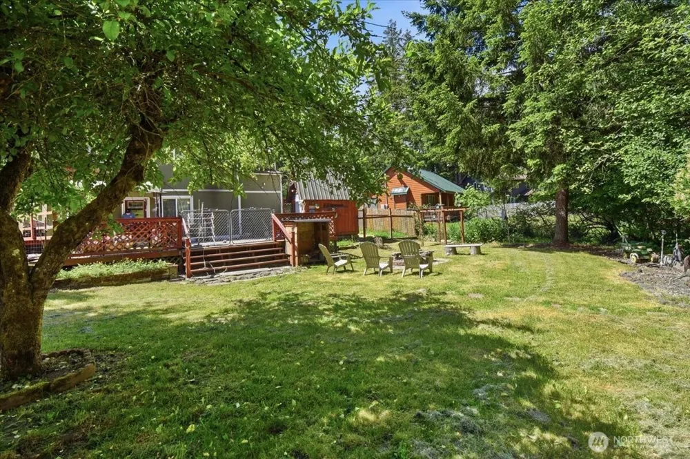 116 Mountain View Drive Ashford, WA 98304